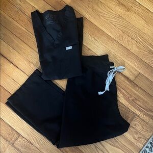 Figs Single Pocket Catarina top & high waisted Livingston pant